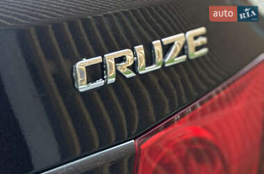 Седан Chevrolet Cruze 2011 в 