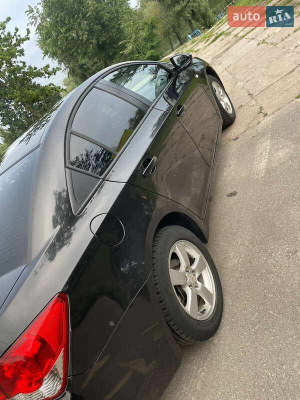 Седан Chevrolet Cruze 2012 в Киеве
