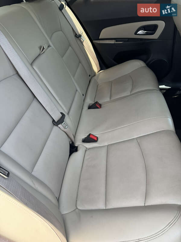 Седан Chevrolet Cruze 2014 в Одесі