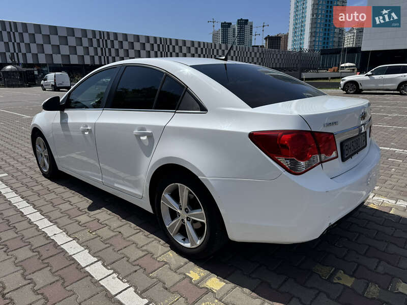 Седан Chevrolet Cruze 2014 в Одесі