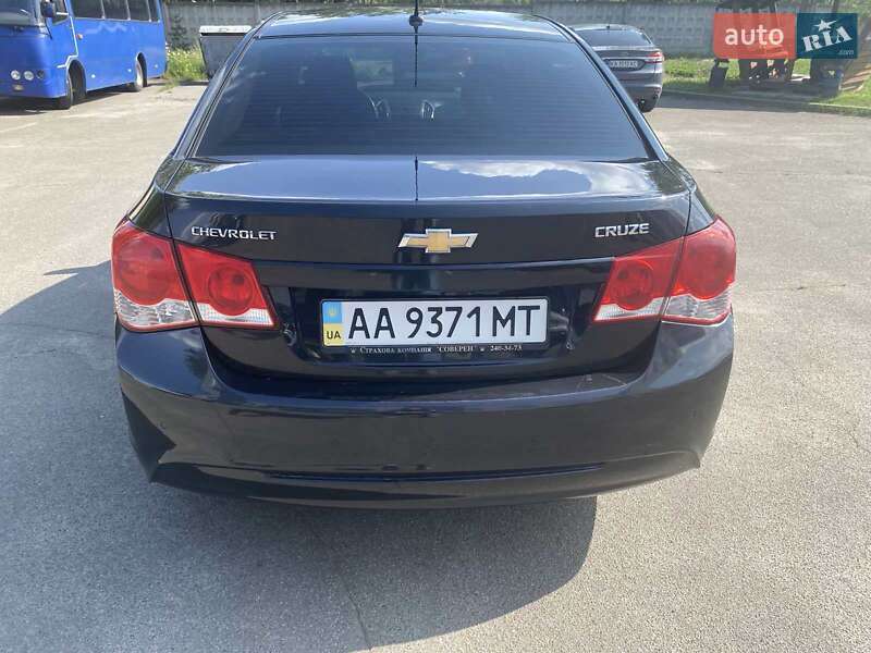 Седан Chevrolet Cruze 2012 в Києві