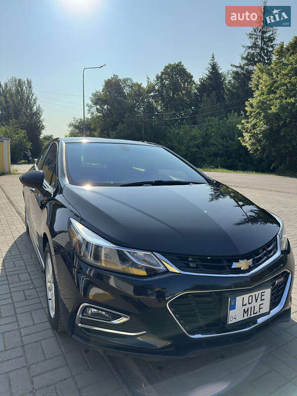 Хэтчбек Chevrolet Cruze 2017 в 