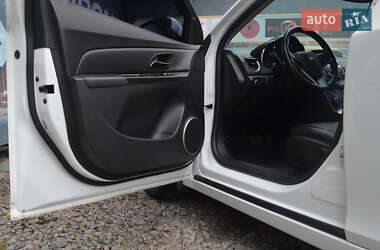 Седан Chevrolet Cruze 2011 в 