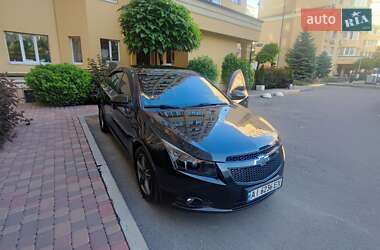 Седан Chevrolet Cruze 2010 в Киеве