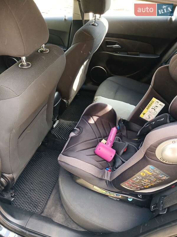 Хетчбек Chevrolet Cruze 2011 в Вишгороді