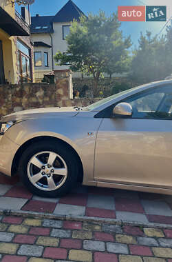 Седан Chevrolet Cruze 2011 в 