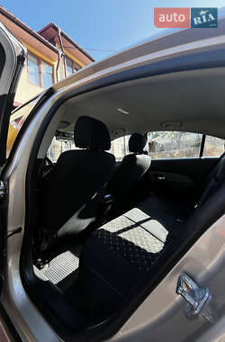 Седан Chevrolet Cruze 2011 в 