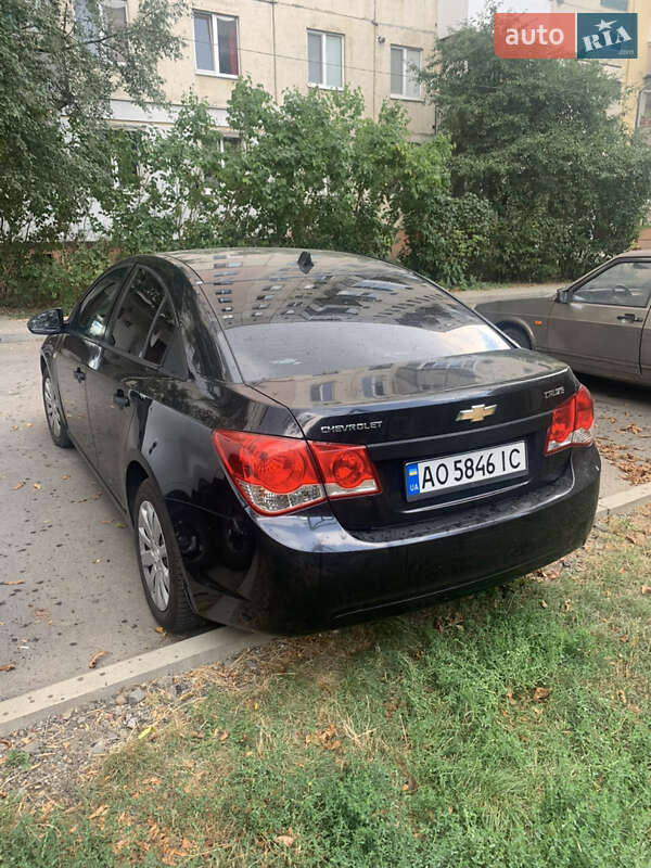 Седан Chevrolet Cruze 2009 в Ужгороді