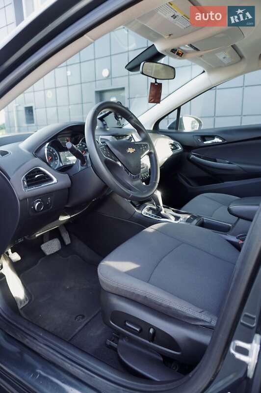 Седан Chevrolet Cruze 2018 в Лохвице