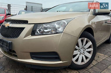 Седан Chevrolet Cruze 2012 в Чернигове