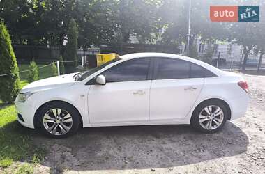 Седан Chevrolet Cruze 2012 в Львові