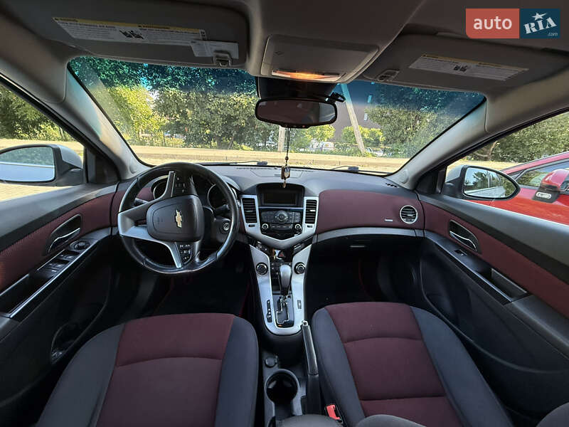 Седан Chevrolet Cruze 2013 в Львові