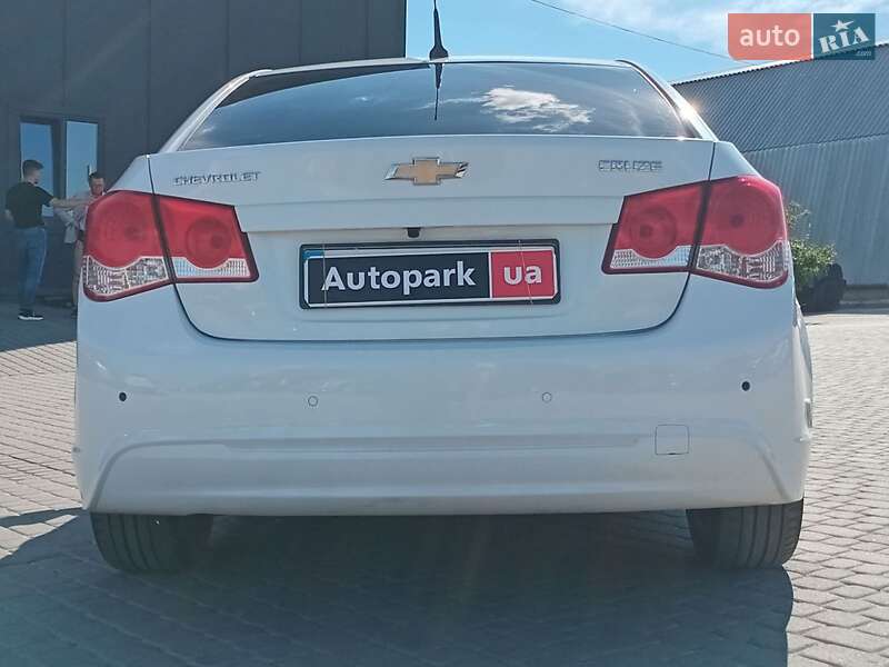 Седан Chevrolet Cruze 2012 в Львове