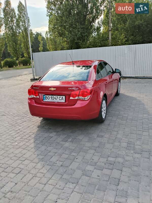 Седан Chevrolet Cruze 2011 в Тернополі