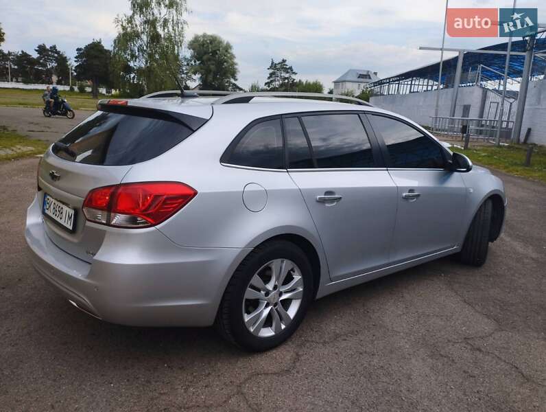 Универсал Chevrolet Cruze 2012 в Сарнах