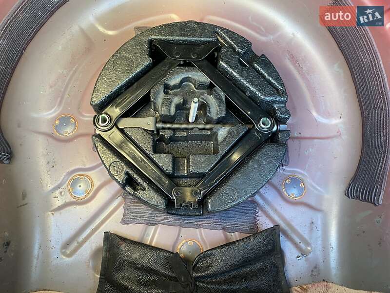 Седан Chevrolet Cruze 2015 в Львове