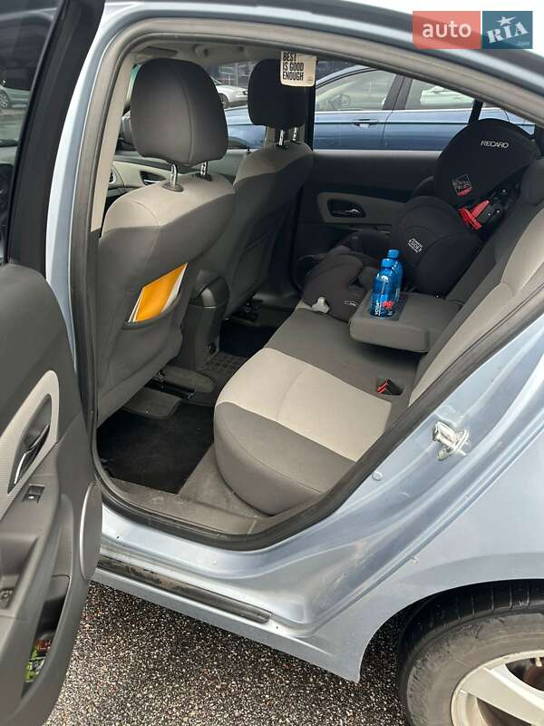 Седан Chevrolet Cruze 2010 в Киеве