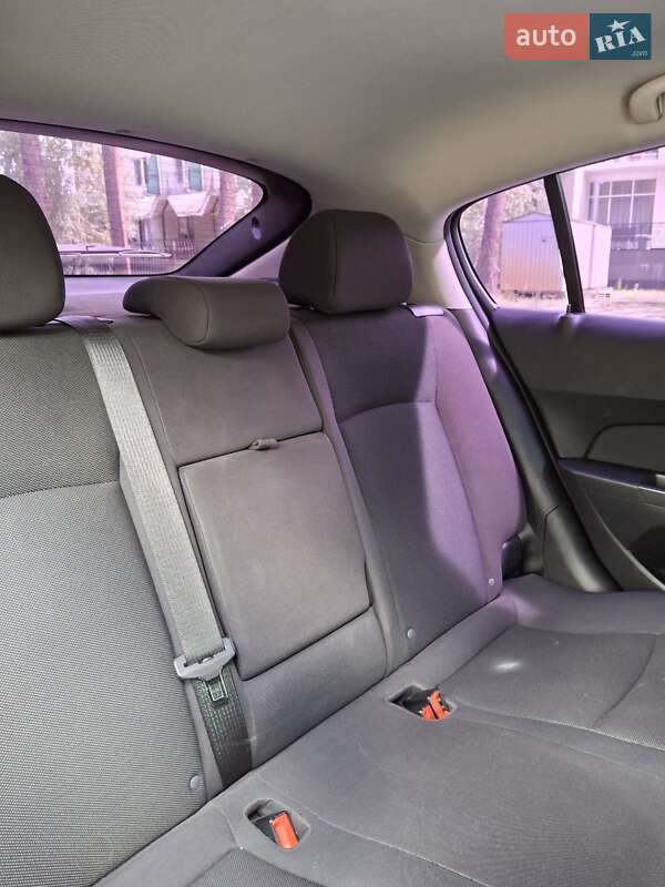 Хетчбек Chevrolet Cruze 2012 в Полтаві