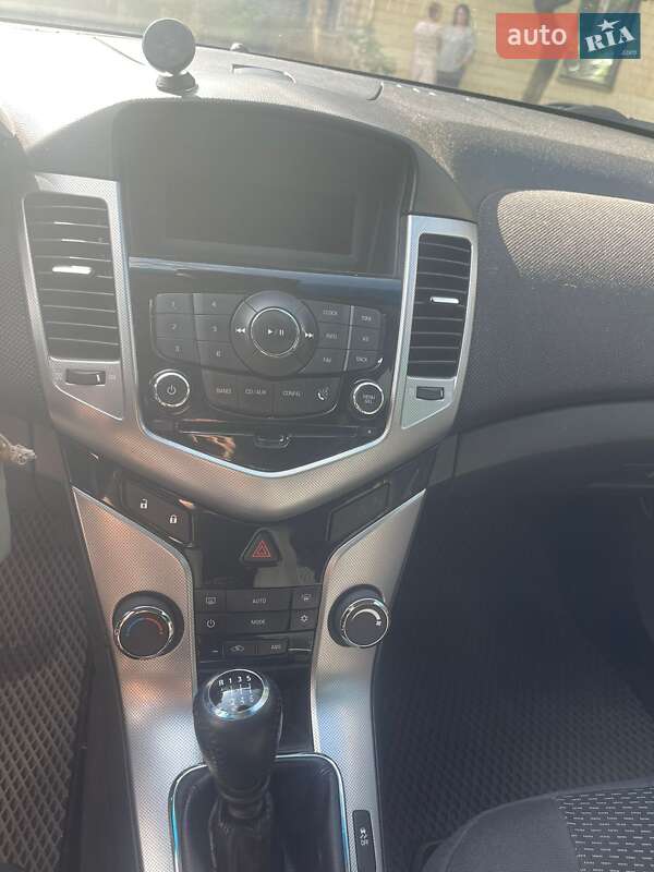 Седан Chevrolet Cruze 2011 в Киеве