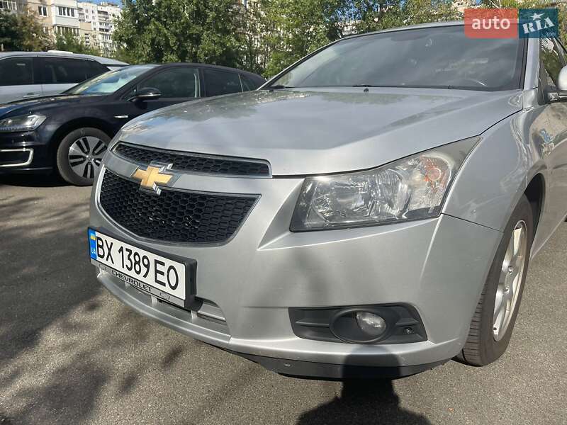 Седан Chevrolet Cruze 2011 в Киеве