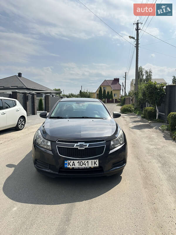 Седан Chevrolet Cruze 2013 в Киеве