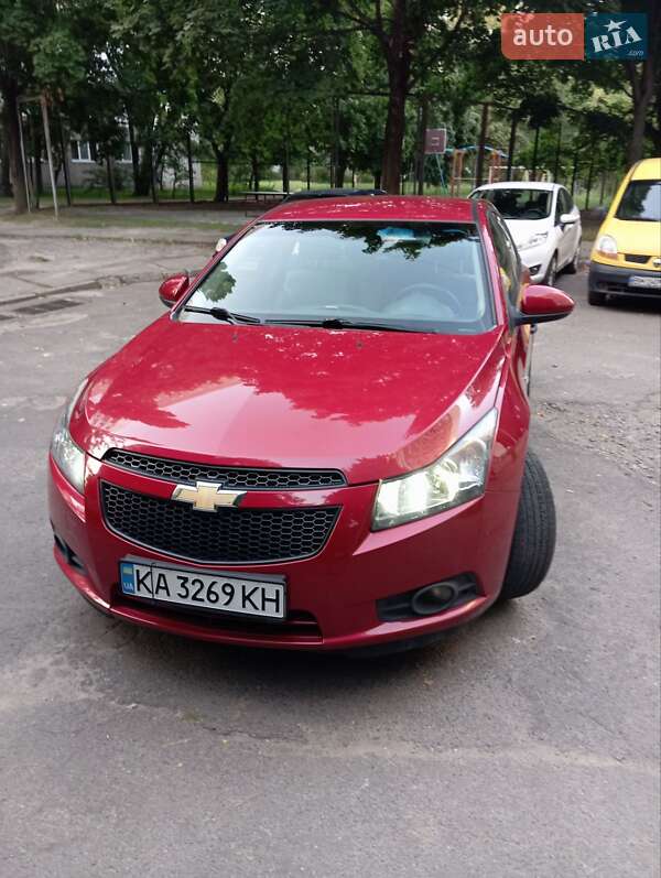 Седан Chevrolet Cruze 2009 в Киеве