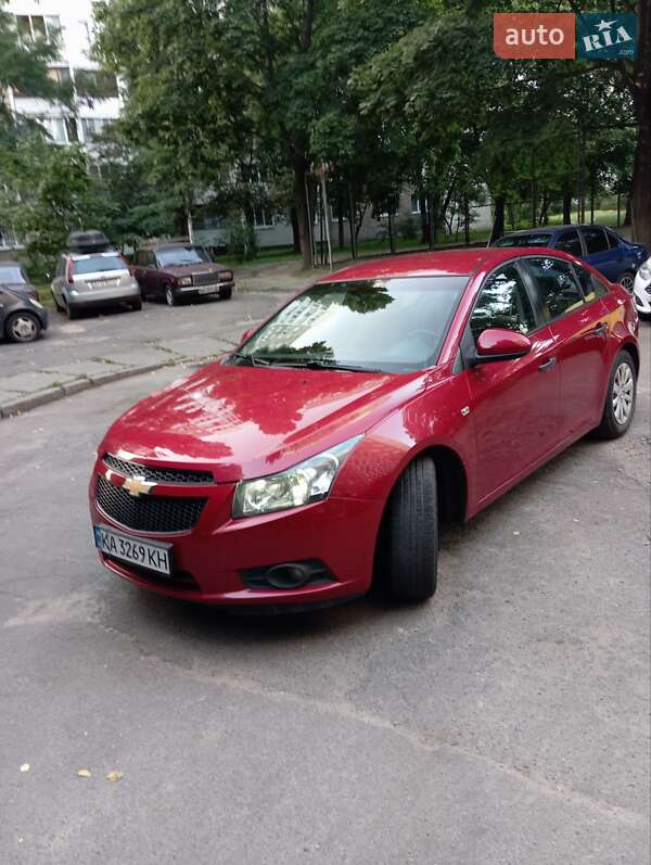 Седан Chevrolet Cruze 2009 в Киеве