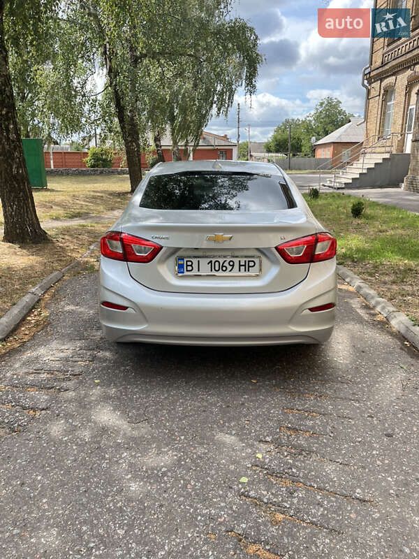 Седан Chevrolet Cruze 2018 в Лубнах