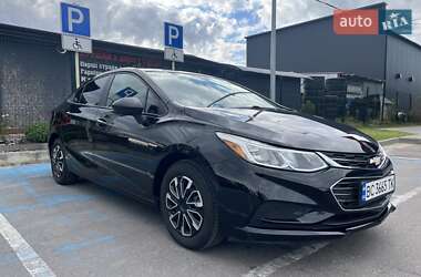 Седан Chevrolet Cruze 2018 в Львові