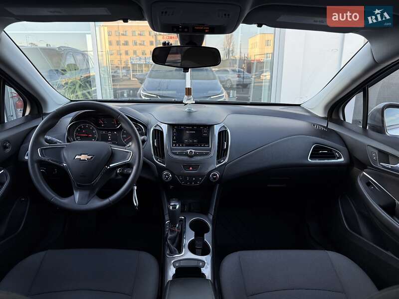 Седан Chevrolet Cruze 2018 в Киеве
