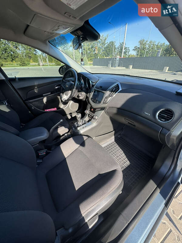 Седан Chevrolet Cruze 2014 в Кагарлыке