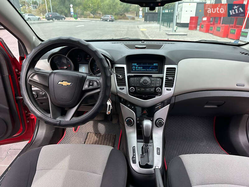 Седан Chevrolet Cruze 2013 в Дніпрі