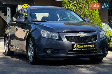 Седан Chevrolet Cruze 2010 в Львове