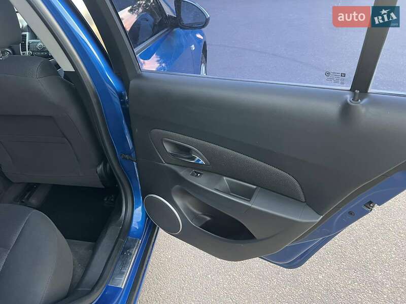 Седан Chevrolet Cruze 2011 в Кам'янському фото 3 Седан Chevrolet Cruze 2011 в Кам'янському
