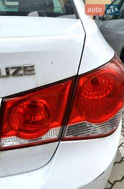 Седан Chevrolet Cruze 2012 в Львові