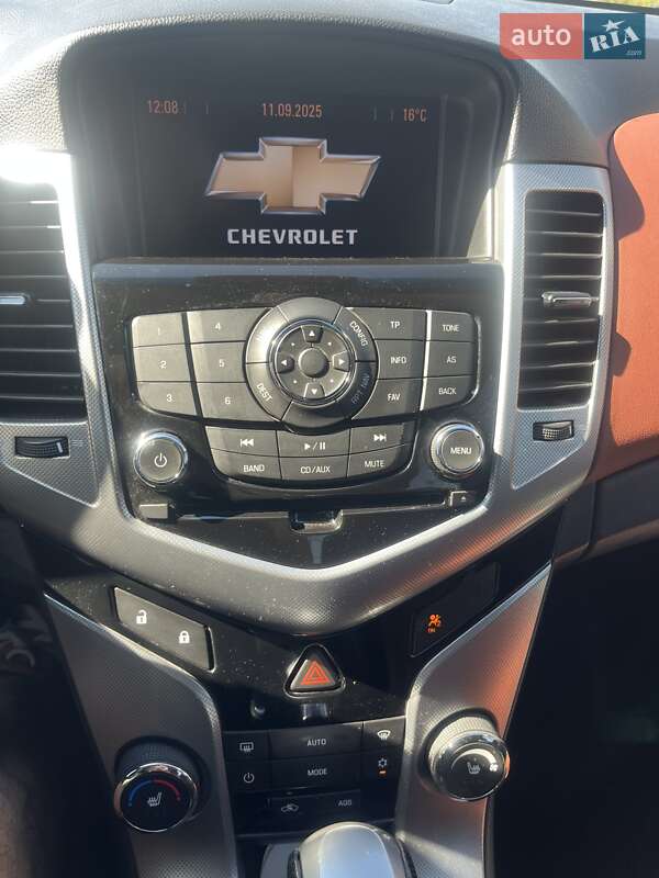 Седан Chevrolet Cruze 2011 в Ирпене