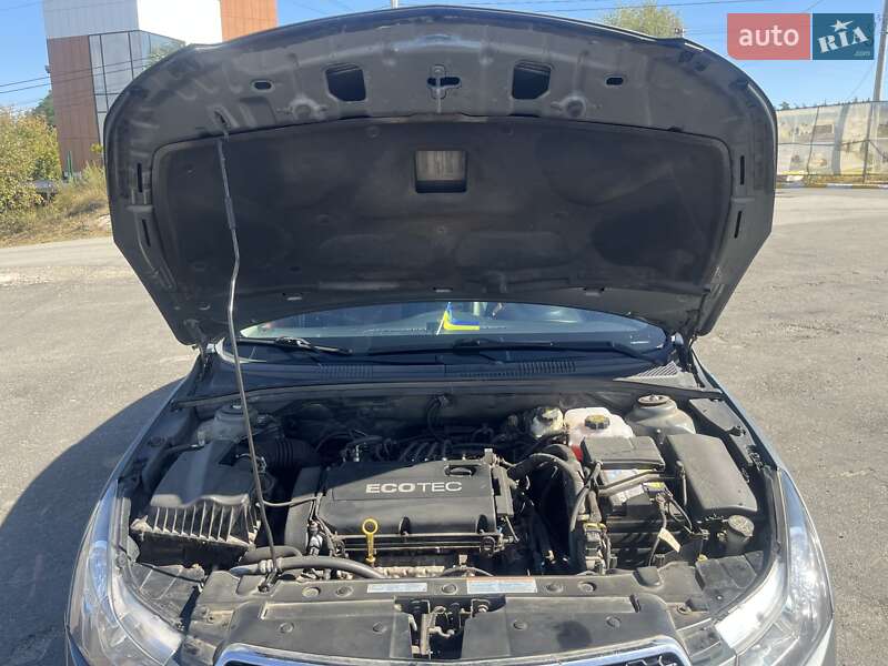 Седан Chevrolet Cruze 2011 в Ирпене