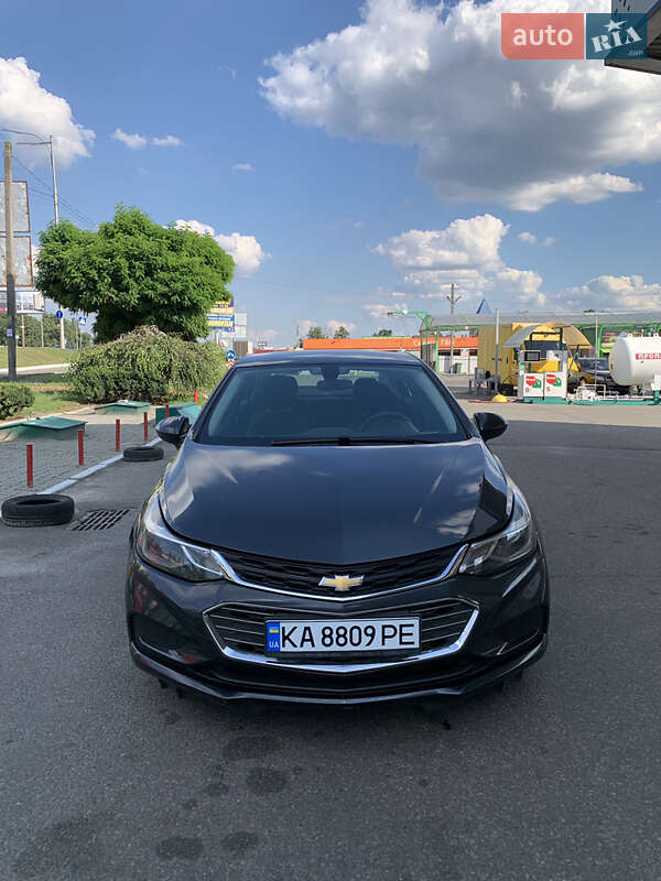 Седан Chevrolet Cruze 2017 в Киеве