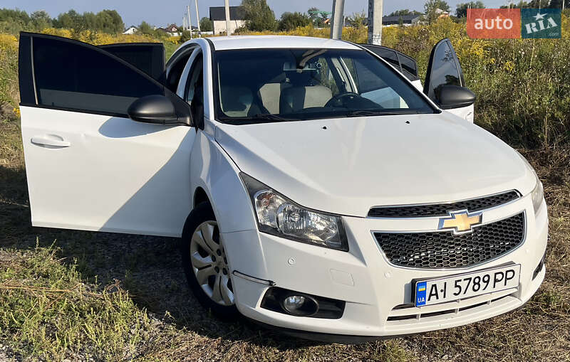 Седан Chevrolet Cruze 2015 в Борисполе