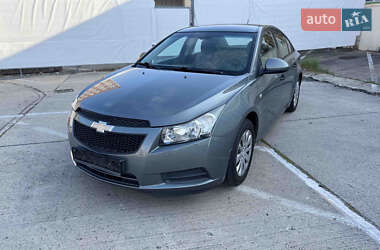 Седан Chevrolet Cruze 2010 в Рівному