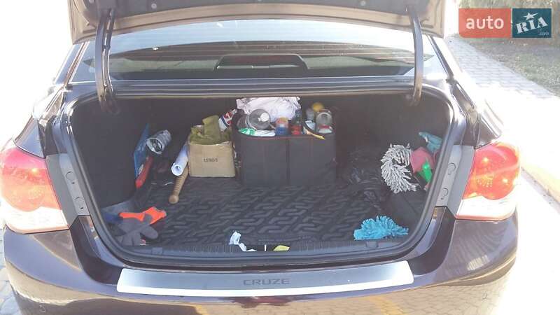 Седан Chevrolet Cruze 2013 в Львові