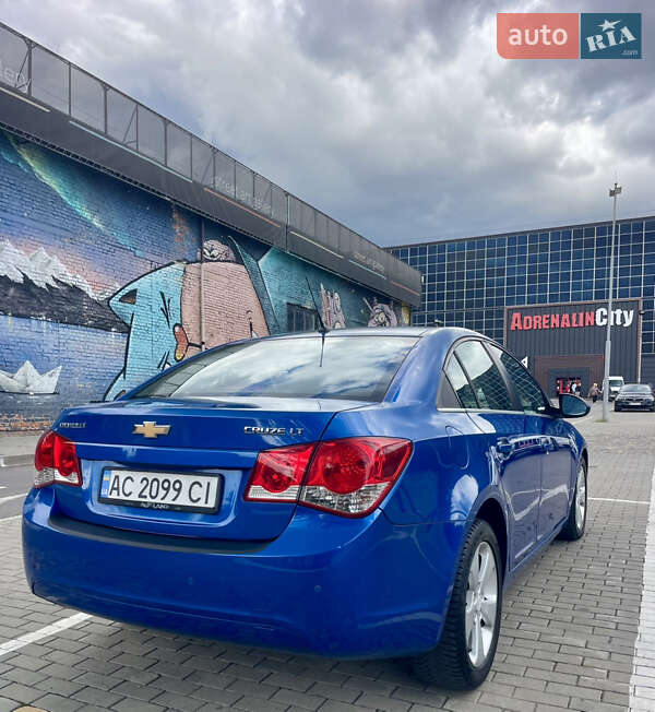 Седан Chevrolet Cruze 2011 в Луцьку