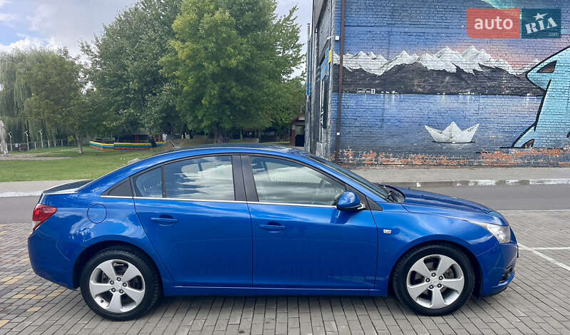 Седан Chevrolet Cruze 2011 в Луцьку