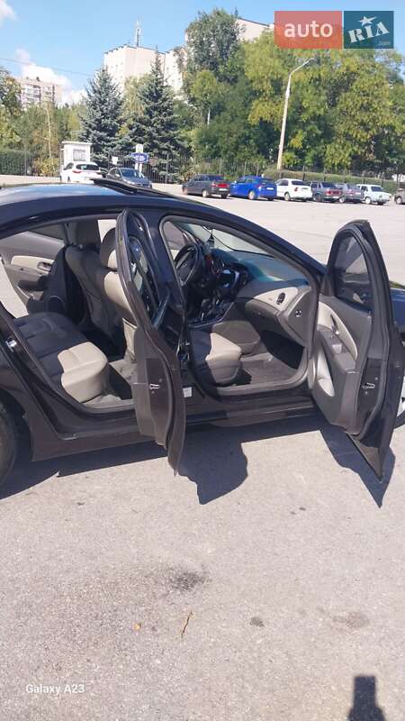 Седан Chevrolet Cruze 2010 в Запорожье фото 10 Седан Chevrolet Cruze 2010 в Запорожье