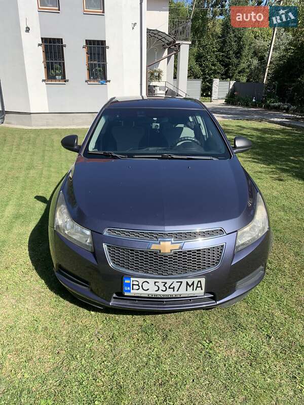Седан Chevrolet Cruze 2012 в Львове