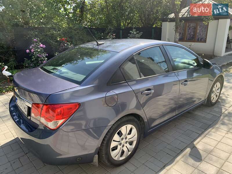 Седан Chevrolet Cruze 2012 в Львове