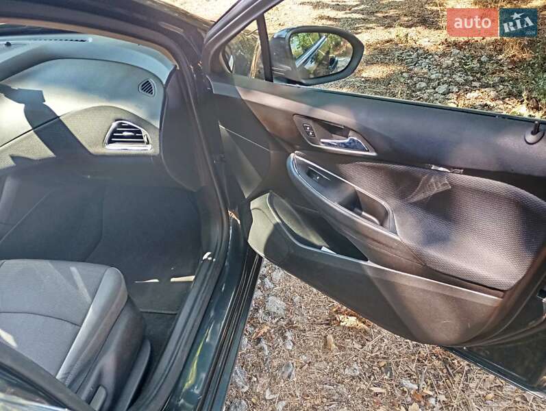 Седан Chevrolet Cruze 2017 в Одесі