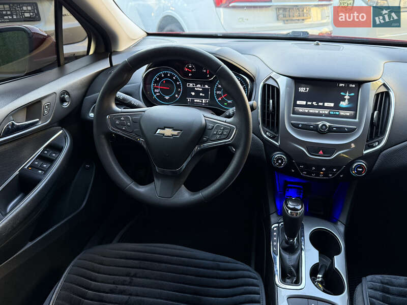 Седан Chevrolet Cruze 2017 в Одесі