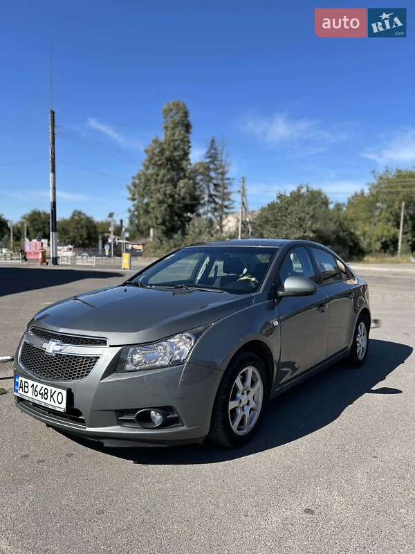 Седан Chevrolet Cruze 2011 в Тульчині