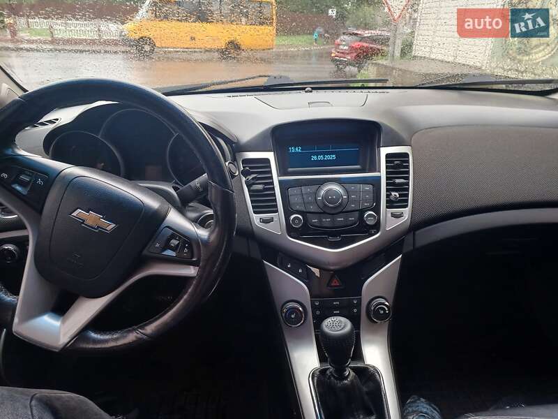 Седан Chevrolet Cruze 2012 в Києві